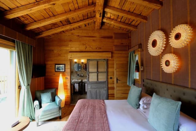Deluxe Cabin, 1 Double Bed, Mountain View