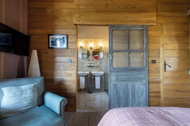 Deluxe Cabin, 1 Double Bed, Mountain View