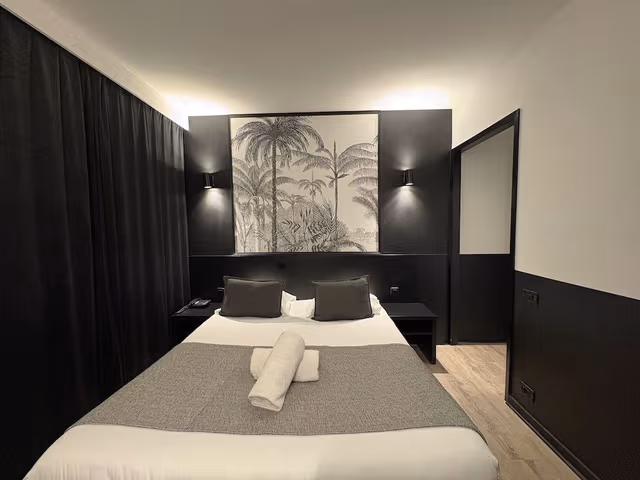 Confort avec balcon - vue ville (ascenseur)