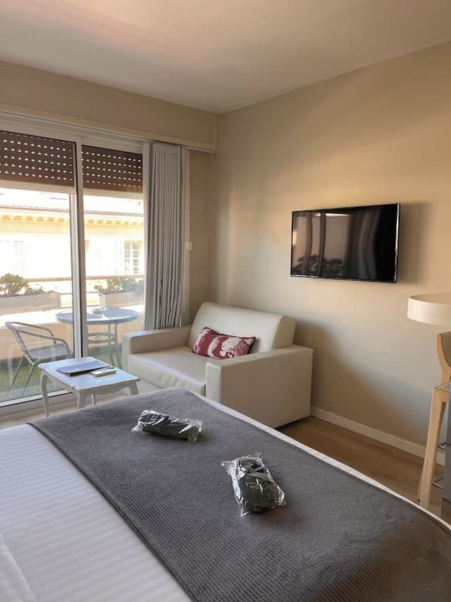Studio Moliere (emplacement à 100 m de l'hôtel)