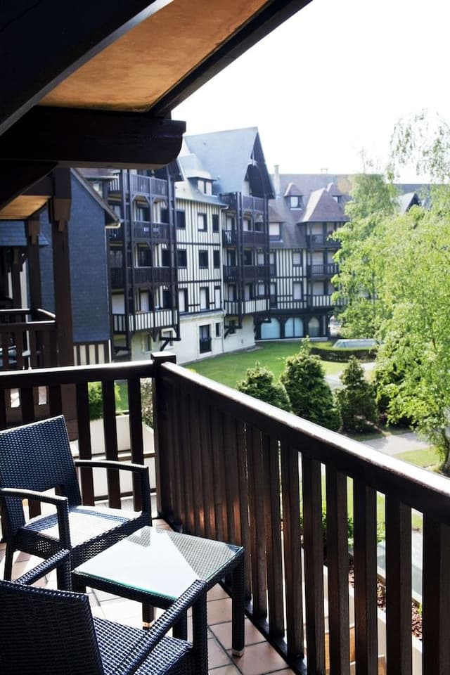 Privilege, Double Room, 1 Double Bed, Balcony, Park View