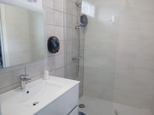 Quadruple Room, Private Bathroom