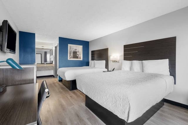 Standard Room, 2 Double Beds, Non Smoking, Ground Floor