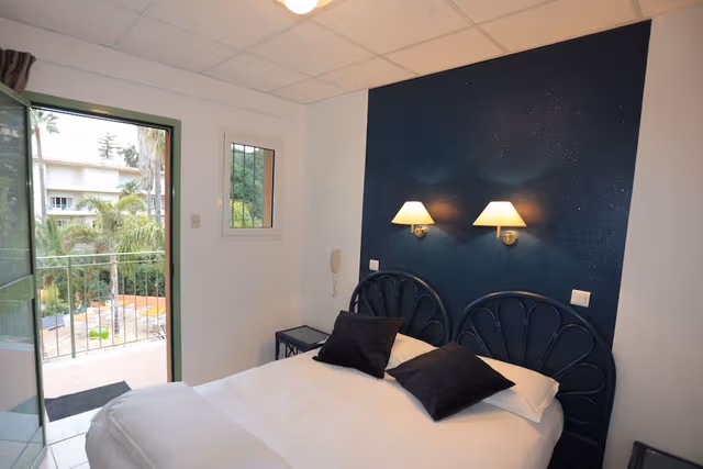 Standard Double Room, Garden View