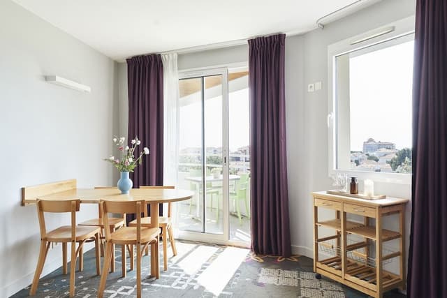 Duplex, Balcony