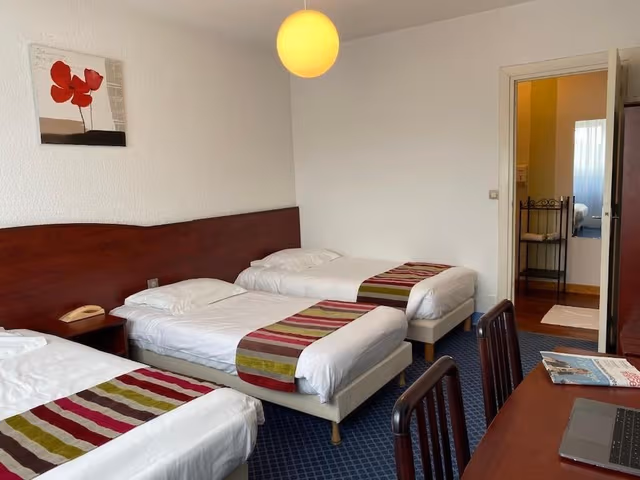 Comfort Triple Room