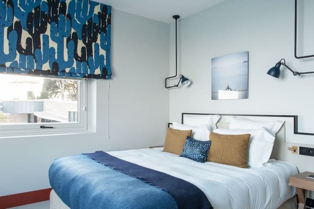 Superior Room, 1 King Bed, Sea View