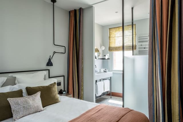 Superior Room, 1 King Bed, Sea View