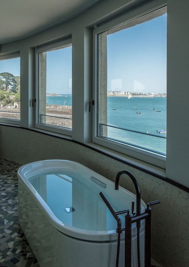 Luxury Double Room, 1 King Bed, Sea View