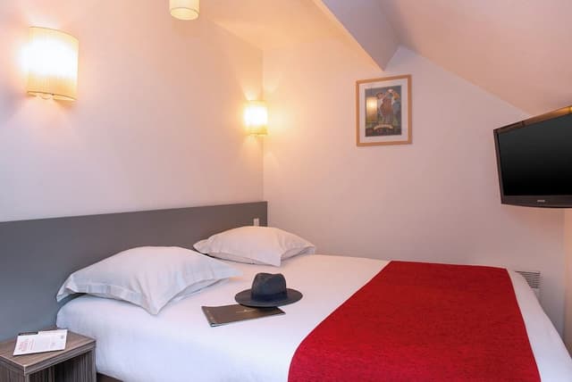 Family Apartment (2 Bedroom)