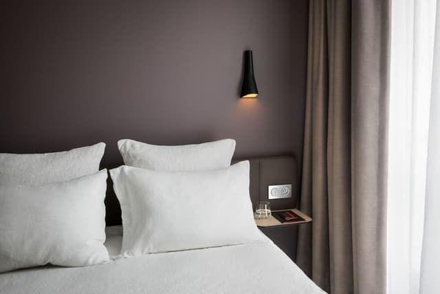 Classic Double Room (snacks & drinks self service in the Lounge Club)