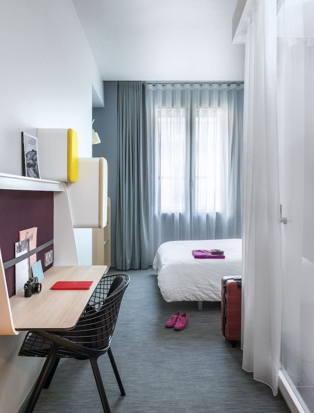 Classic Double Room (snacks & drinks self service in the Lounge Club)