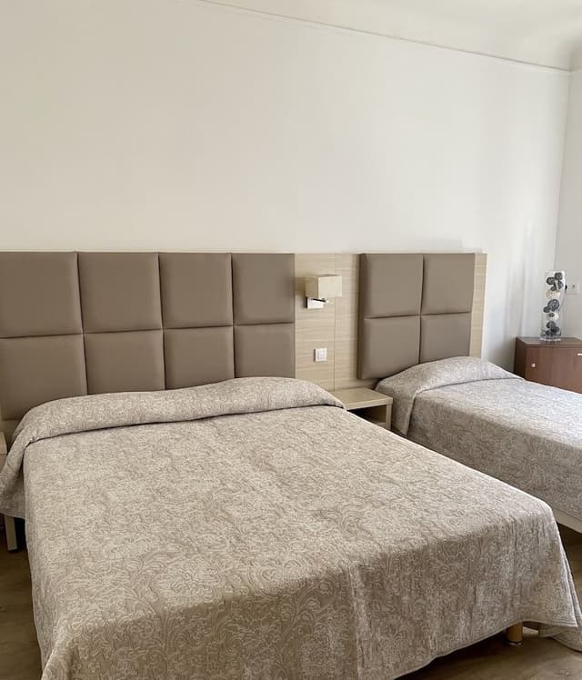 Comfort Triple Room