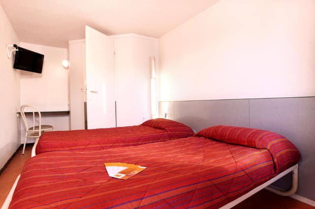 Triple Room - 3 Single Beds