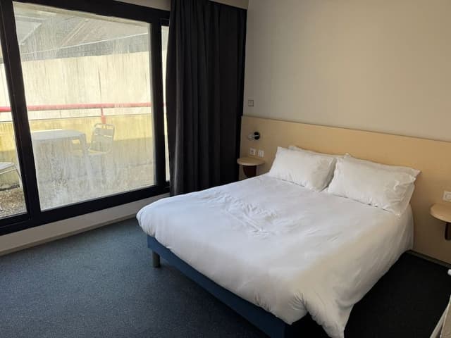 Superior Double Room, Bathtub