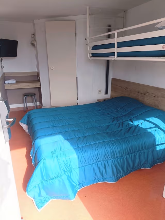 Economy Triple Room