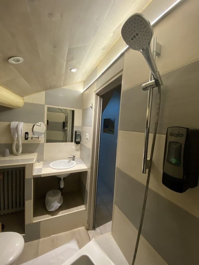 Family room in the attic, bathtub