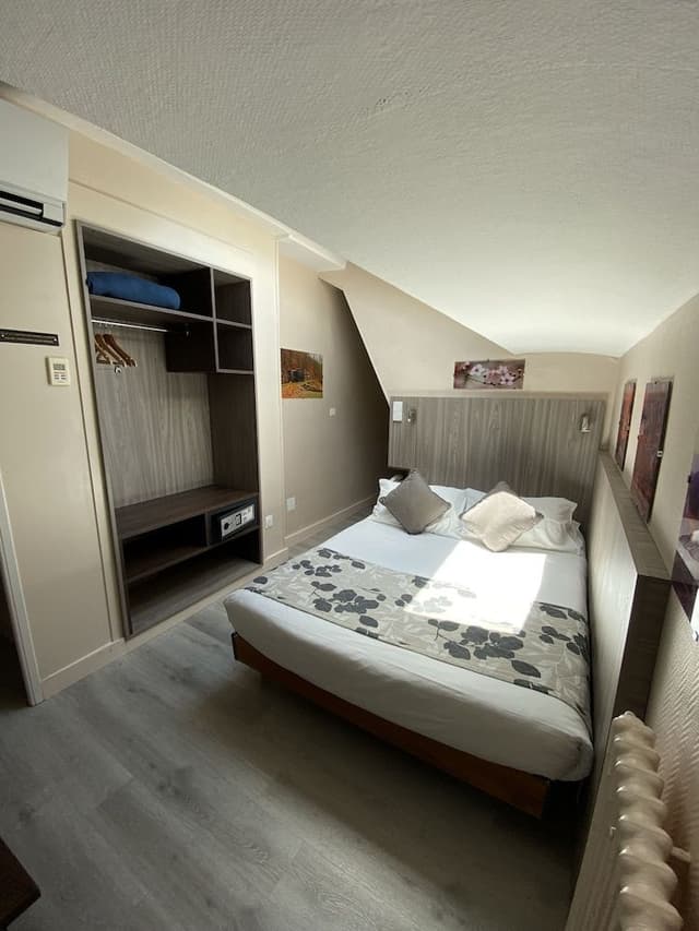 Family room in the attic, bathtub