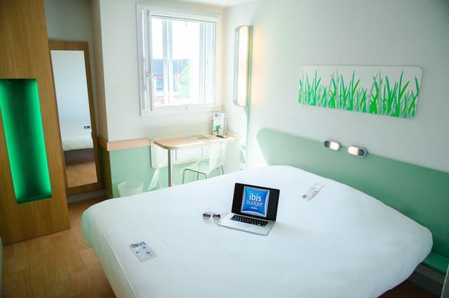 Triple Room, Multiple Beds