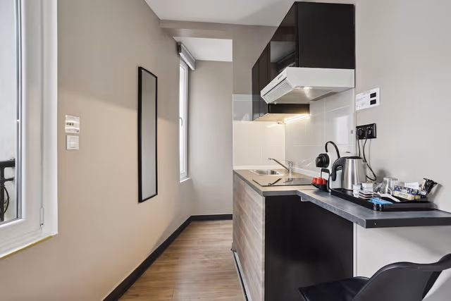 Studio, Multiple Beds (3 pax, 106 Rue de Paris)