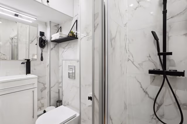 Superior Studio, 1 Double Bed (2 pax, 106 Rue de Paris)