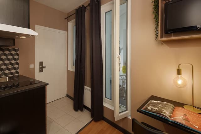 Superior Studio, 1 Double Bed (2 pax, 106 Rue de Paris)