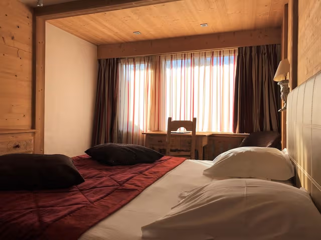 Prestige room balcony (South)
