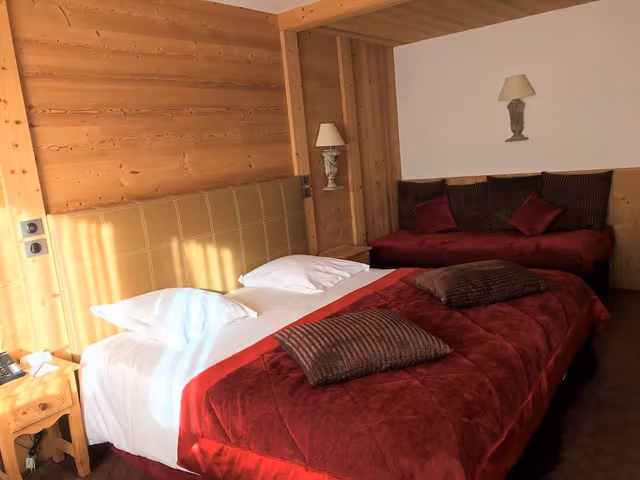 Prestige room balcony (South)