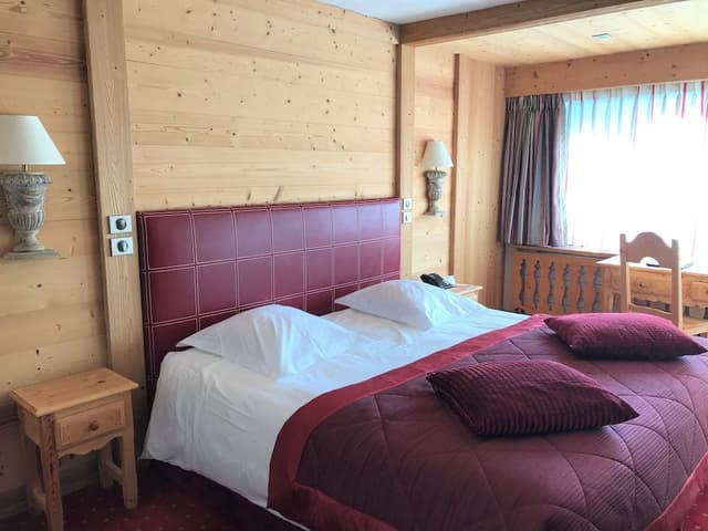 Prestige room balcony (South)