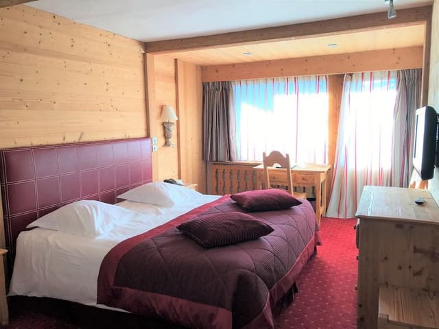 Prestige room balcony (South)
