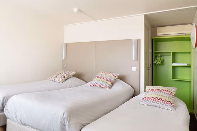 Standard Room, 2 Twin Beds (Junior Bed up to 10 years)