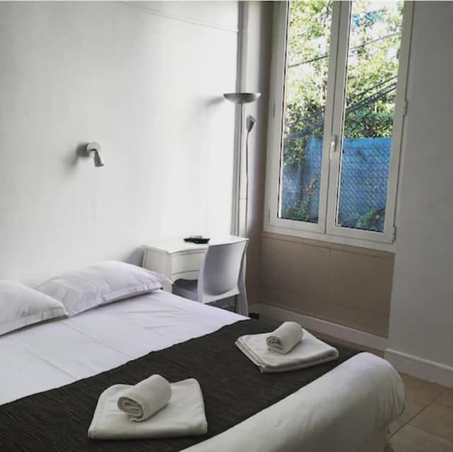Double Room, Shared Toilet