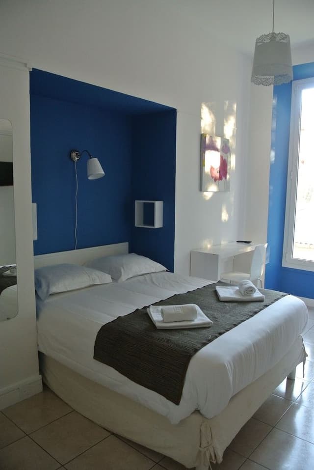 Double Room, Shared Toilet