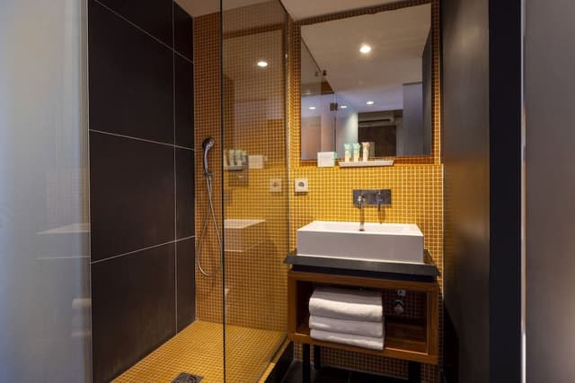 Comfort Suite, Balcony