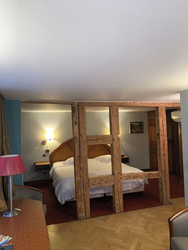 Superior Double Room, Bathtub