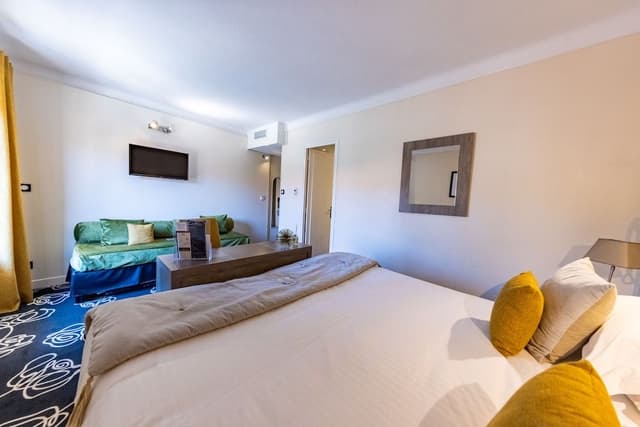Superior Room with balcony or patio