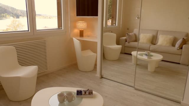 Luxury Suite, Lake View