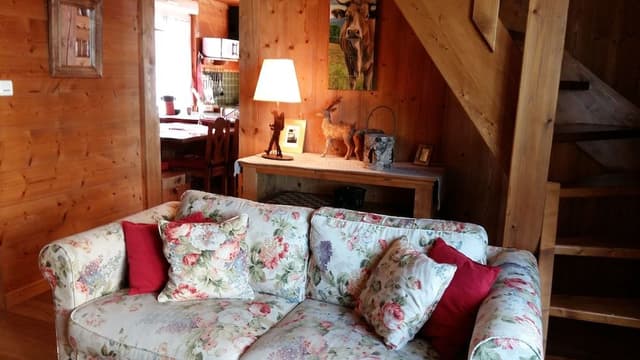 Traditional Apartment, Mountain View