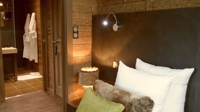 Luxury Suite, Lake View