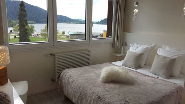 Luxury Suite, Lake View