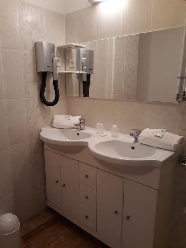 Standard Room, 2 Twin Beds