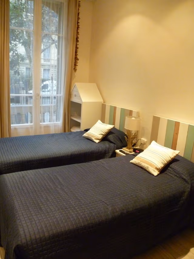 Small cabin with 2 Single Beds