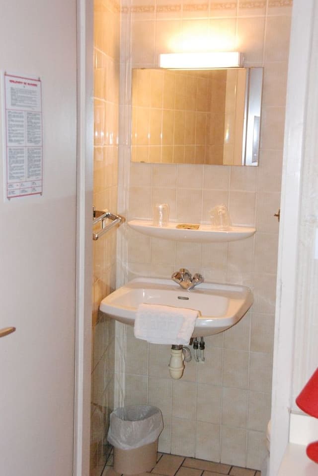 Basic Quadruple Room