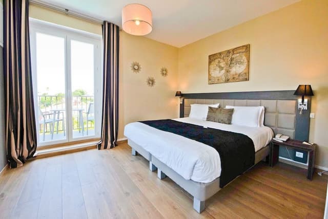 Prestige Double Room, balcony