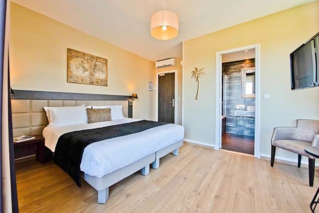 Prestige Double Room, balcony