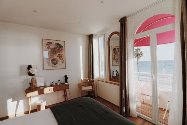 Chambre Front De Mer Balcon