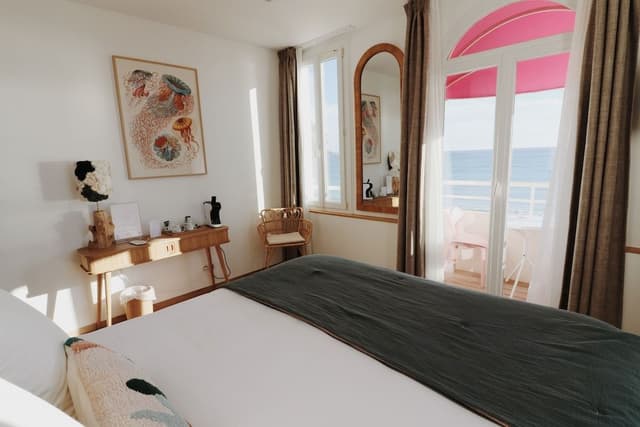 Chambre Front De Mer Balcon