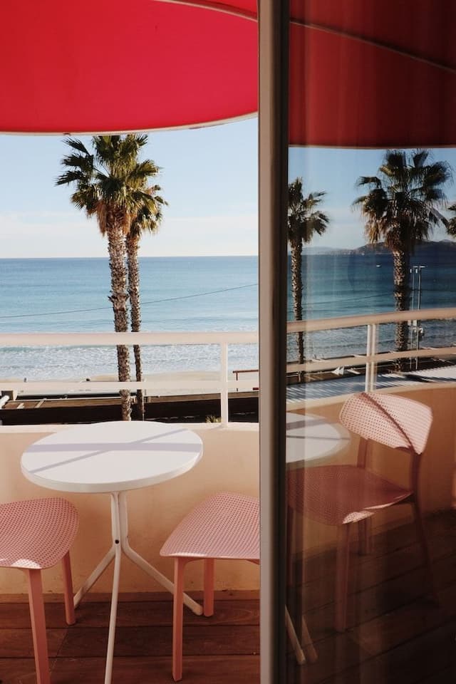 Chambre Front De Mer Balcon