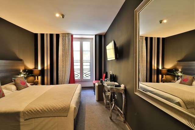 Average Room