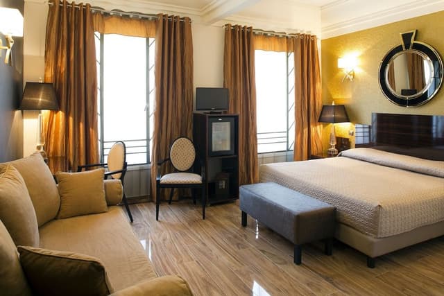 Junior Triple Room